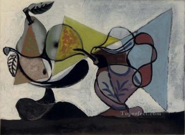 Pablo Picasso Painting - Bodegón con frutas 1939 Pablo Picasso